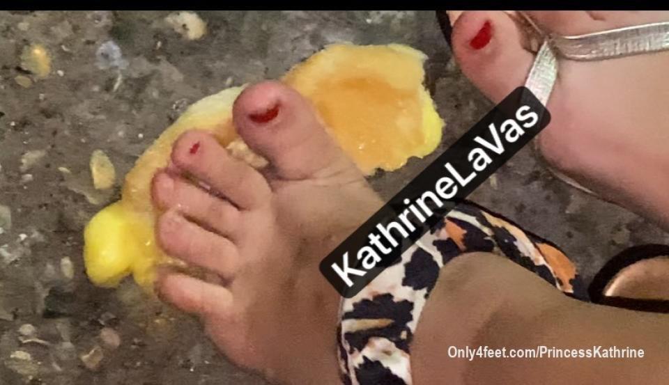 sweet explosions😉♥️
#sweetexplosions#crushlady#feet
#feetmodel#modellaitaliana#video
#previews#photography#beautifulfeet
#sweetfeet#gnamgnam#instagram
#facebook#twitter#tiktok#ebay#viber
#telegram#vinted#vk#youtube