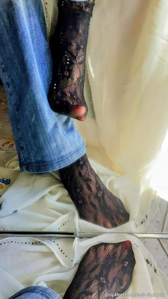 Jeans e pizzo ai piedini 🧦 👣 👀👑